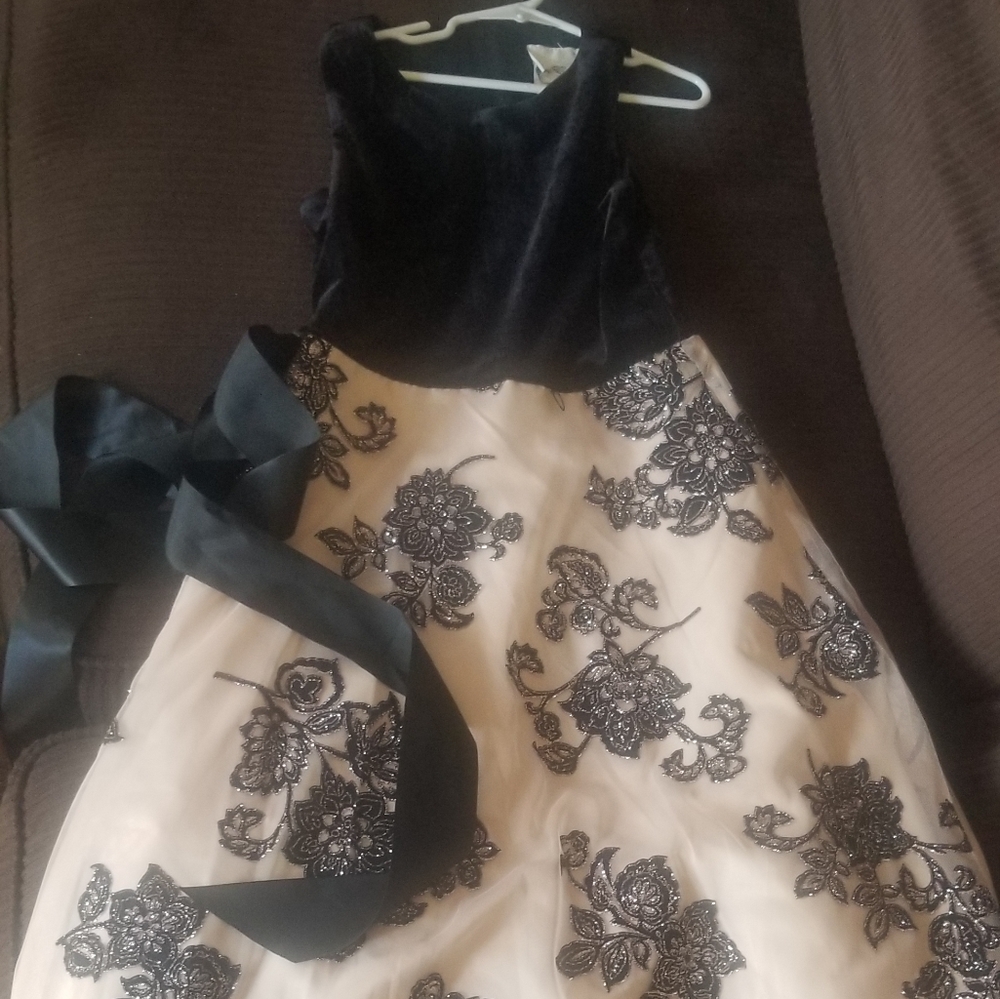 *OPEN TO OFFERS*Rare Edition Christmas Dress